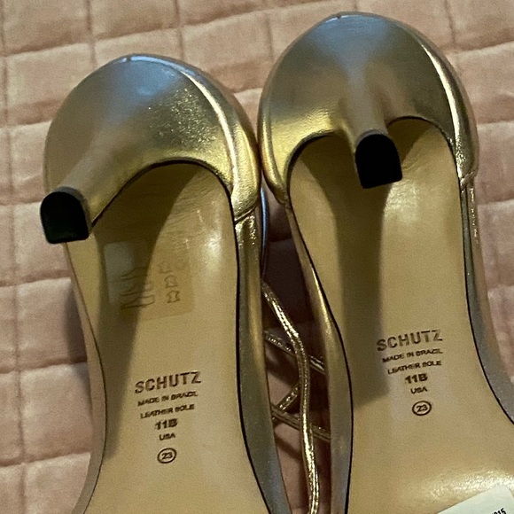 New! Schutz sandal 🔥 - Picture 4 of 10
